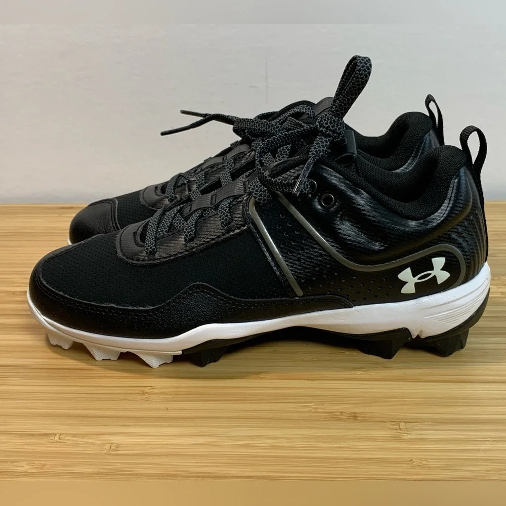 NEW Under Armour Women's 6.5‎ UA Glyde RM Black Cleats